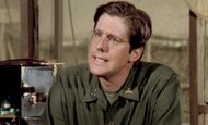 Edward Herrmann in M*A*S*H (Image via CBS)